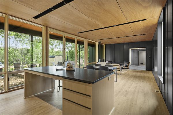 The Ridge kitchen and dining area